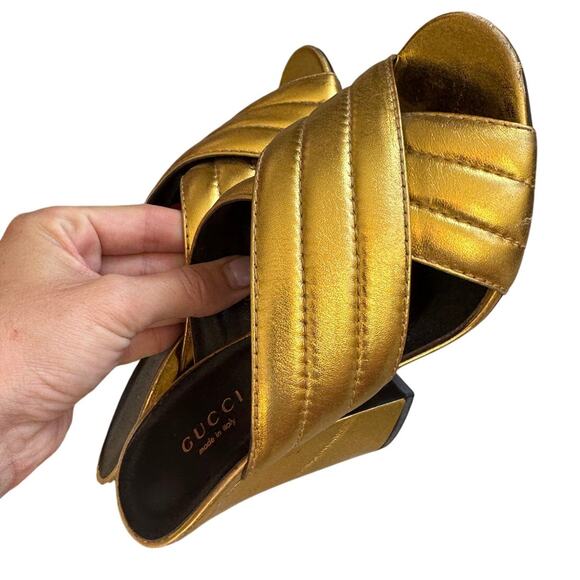 Gucci Metallic Gold Leather Webby Sandal Cross Strap Block Heel - Picture 5 of 11